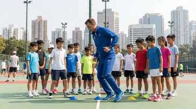 Junior group learning footwork at Victoria Park